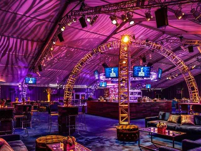 Equipamentos de som FDB para eventos corporativos e feiras